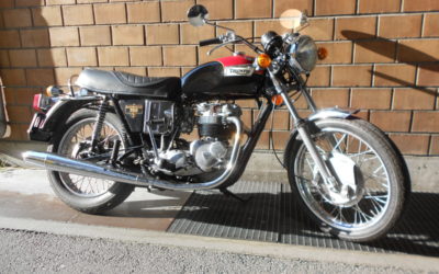 Triumph 750