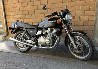 GS1100G-400x284-1